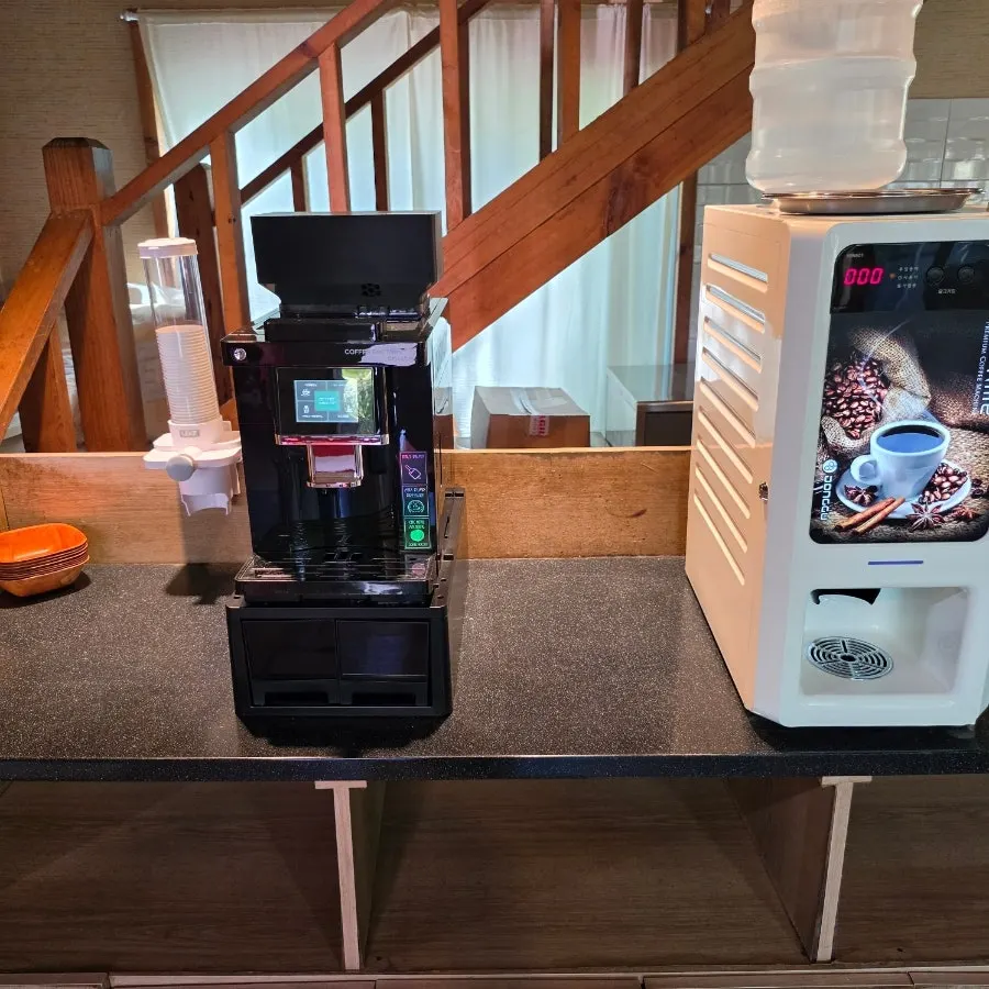 Café-like waiting area at Bomseol's entrance