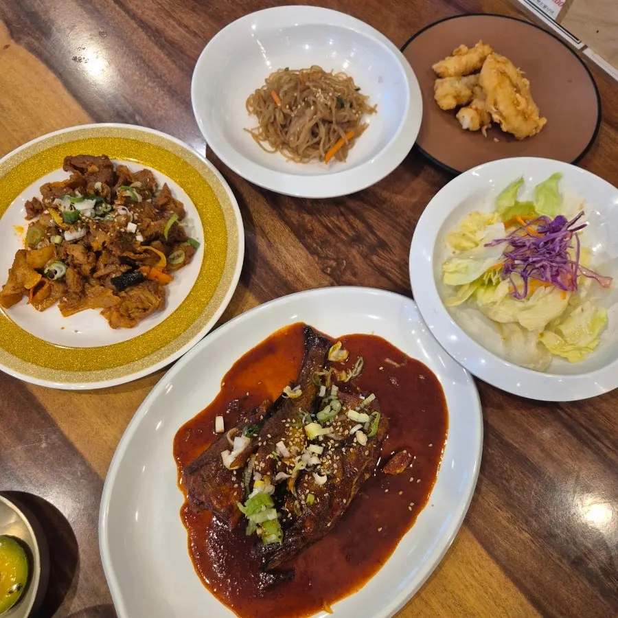 Stir-fried pork from the Bomseol Rice Table