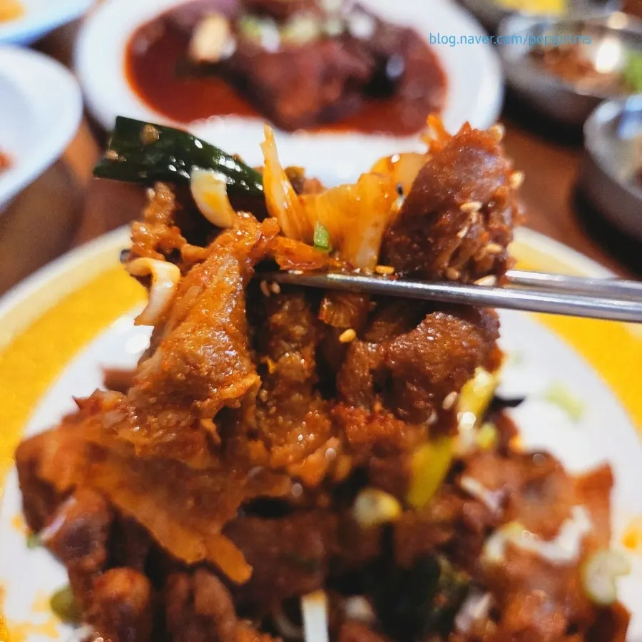 살을 발라낸 코다리조림 한 점