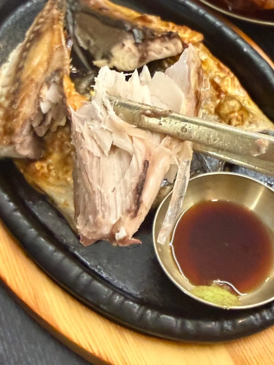 큼직한 고등어구이 한 마리