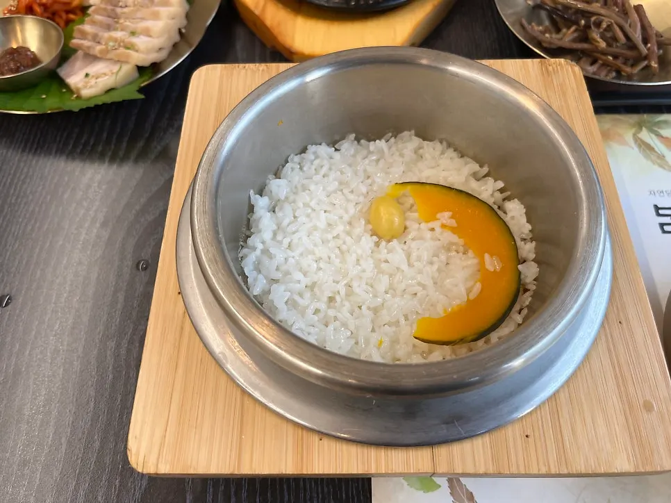 Steaming hotpot rice at Bomseol