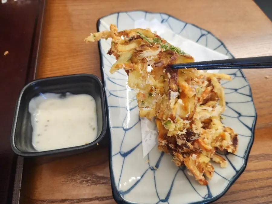 Vegetable tempura with a clear vegetable flavor