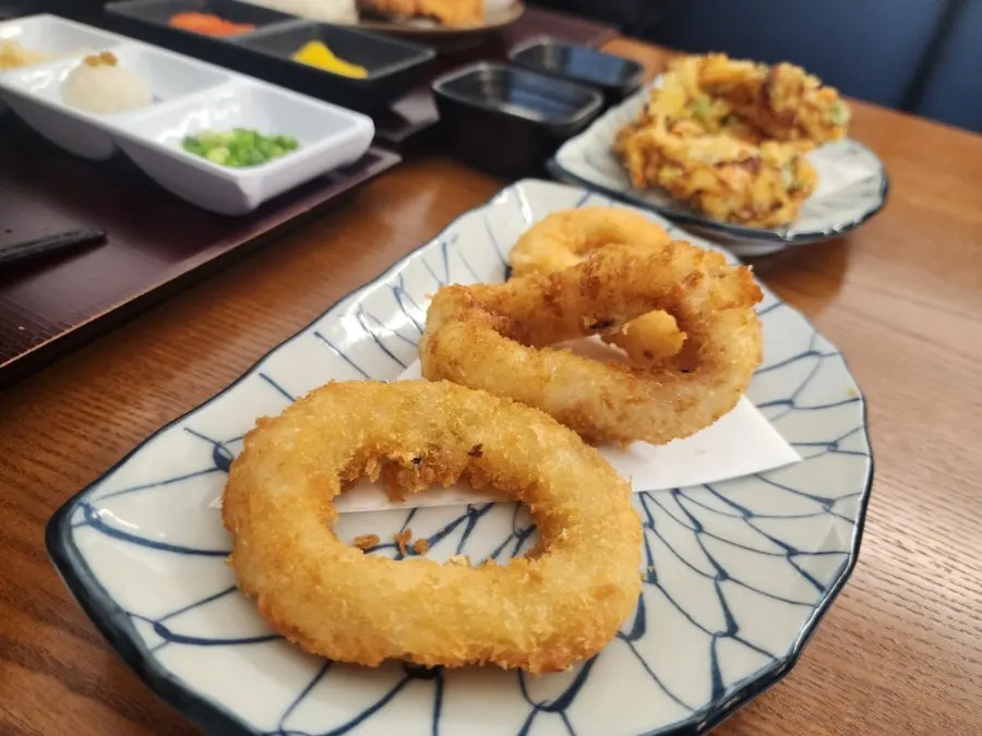 Crispy tempura with thick squid