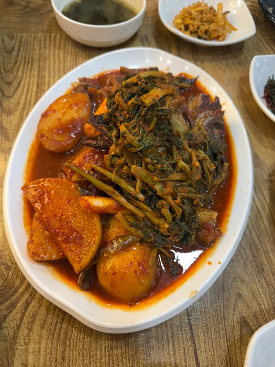 든든한 한 끼 보리비빔밥