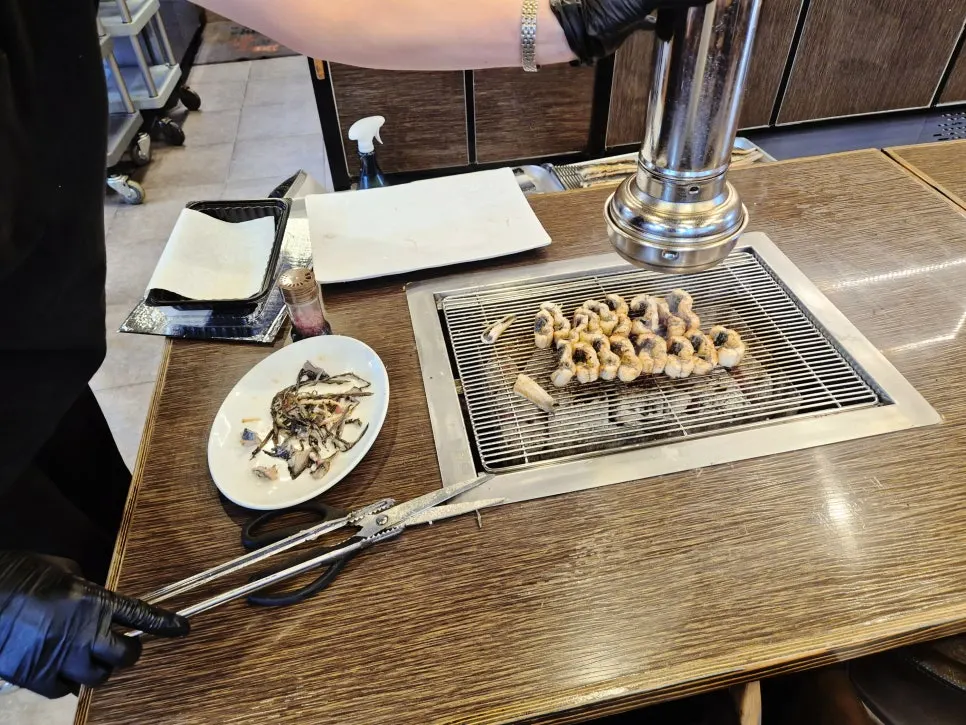 Takeout eel grilling corner
