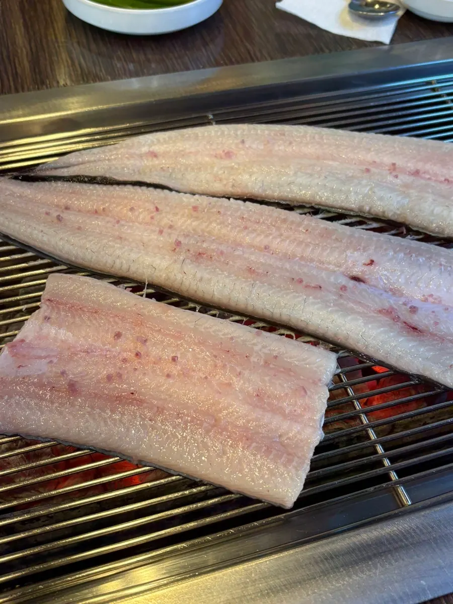 Ordered salt-grilled eel, 1.5kg