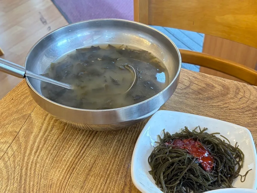 상도늘보리 기본 반찬 한 상