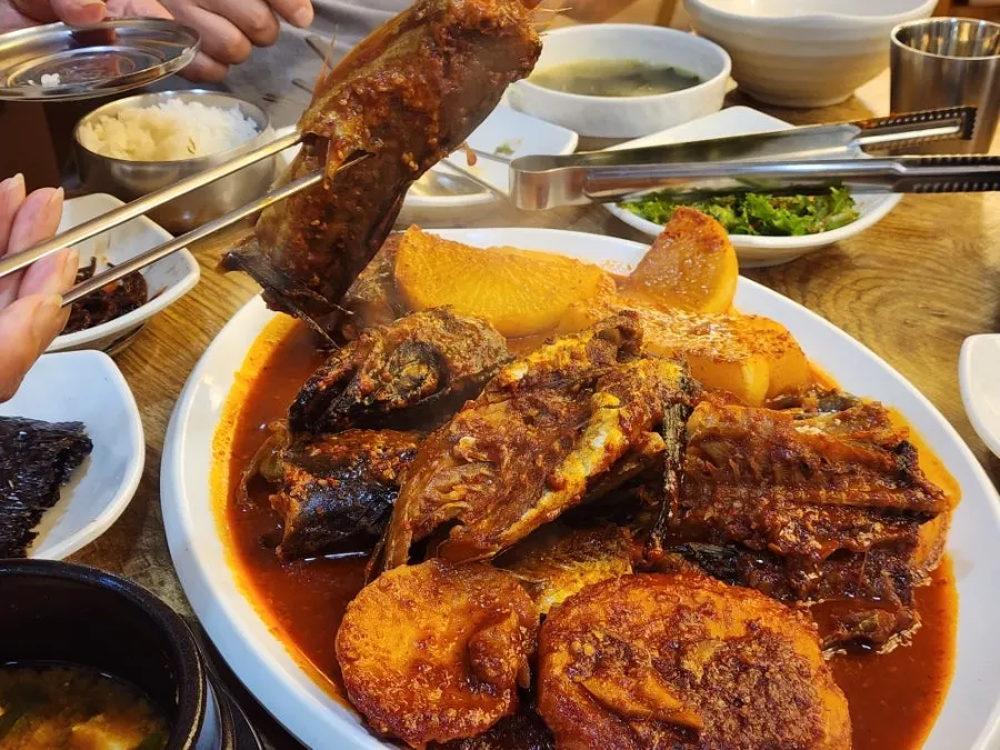 양념이 밴 도톰한 코다리 살