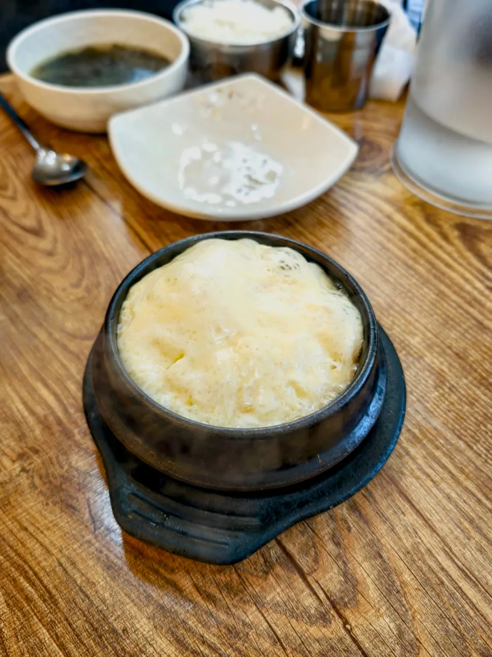 Steamed egg and seaweed soup served as standard items