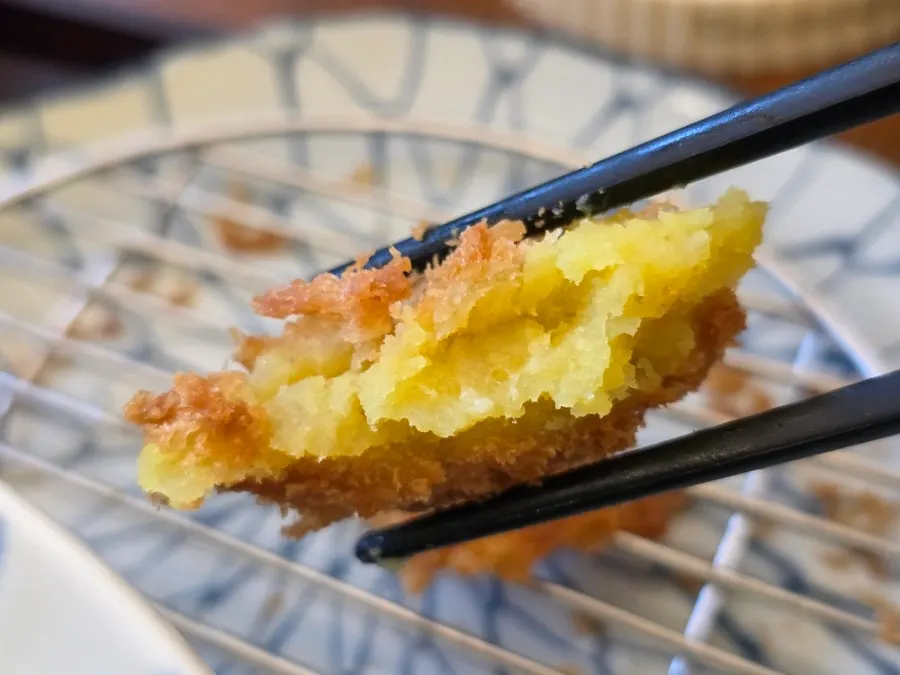 Sweet potato tempura with a clean sweetness
