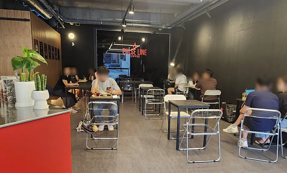 새로 찾은 카페 공간