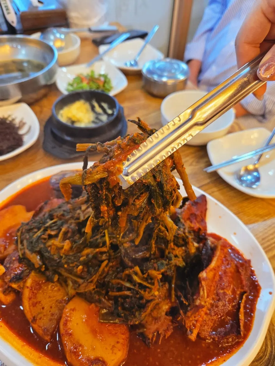 Close-up of tender siraegi and pollock flesh