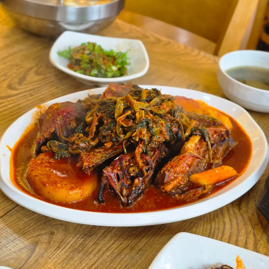 양념이 배어든 코다리 살 한 점