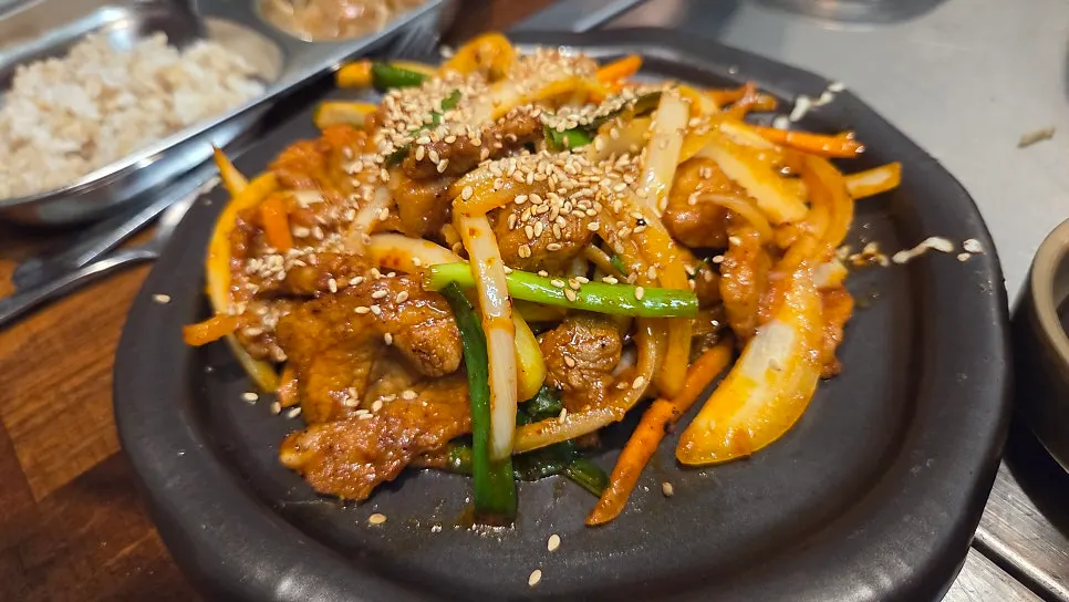 정갈하게 차려진 한식 상차림