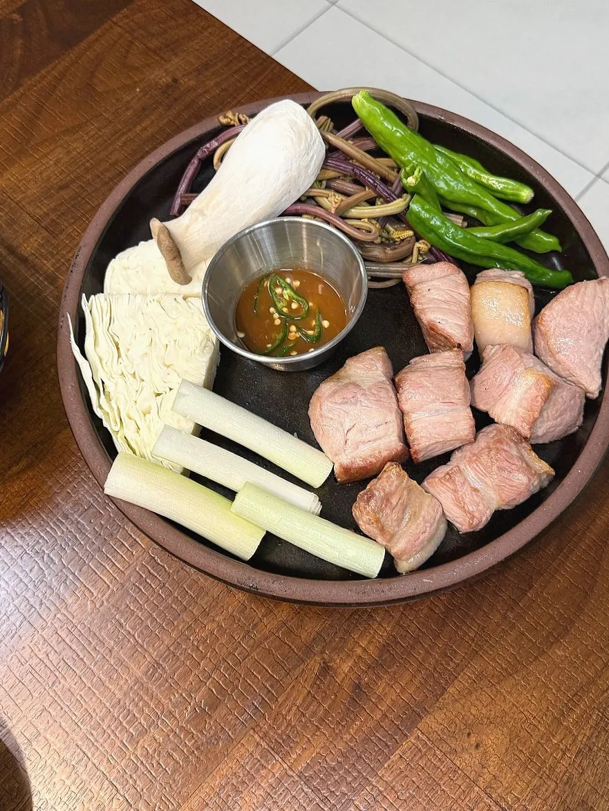 Table set with Hwadamga's side dishes