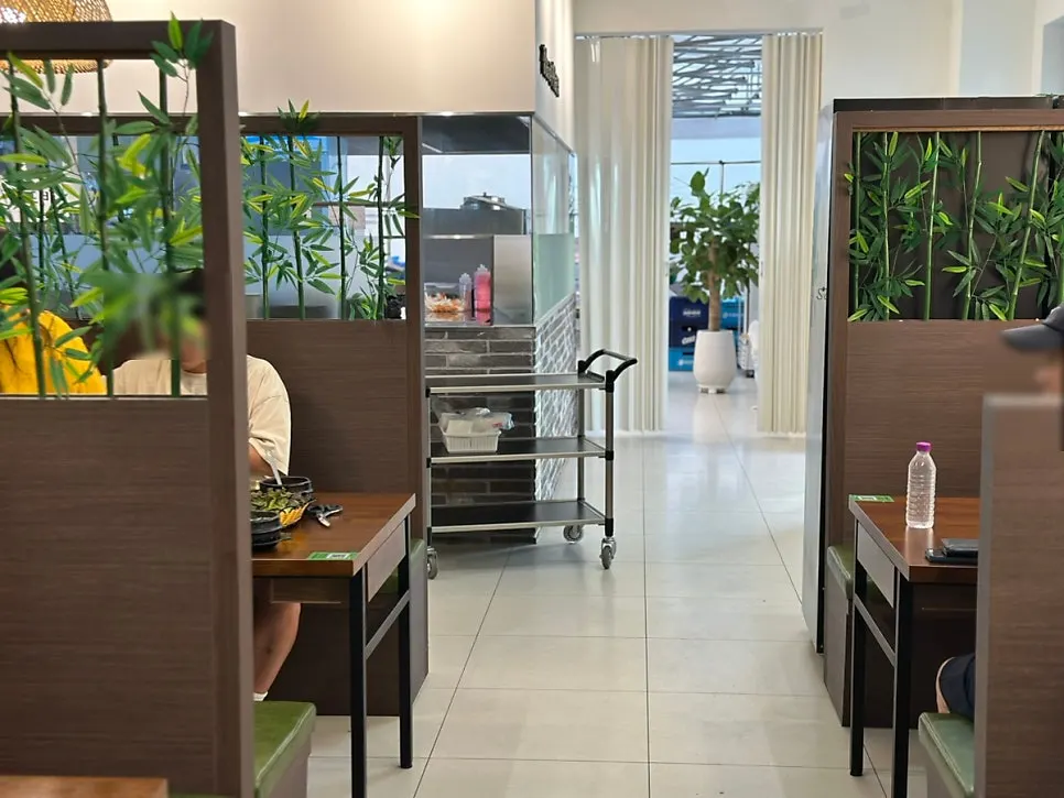 Interior view of Hwadamga