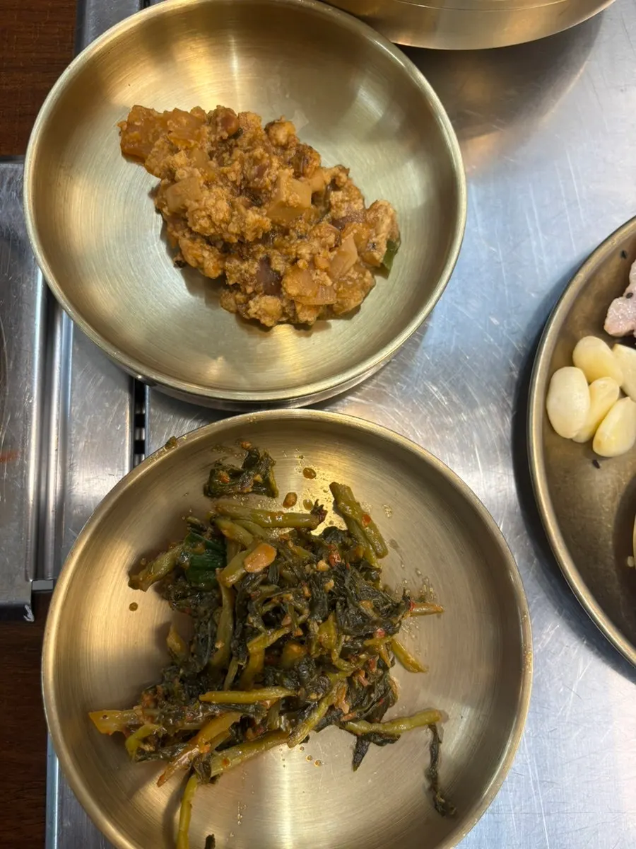 정식에 나온 된장찌개와 강된장