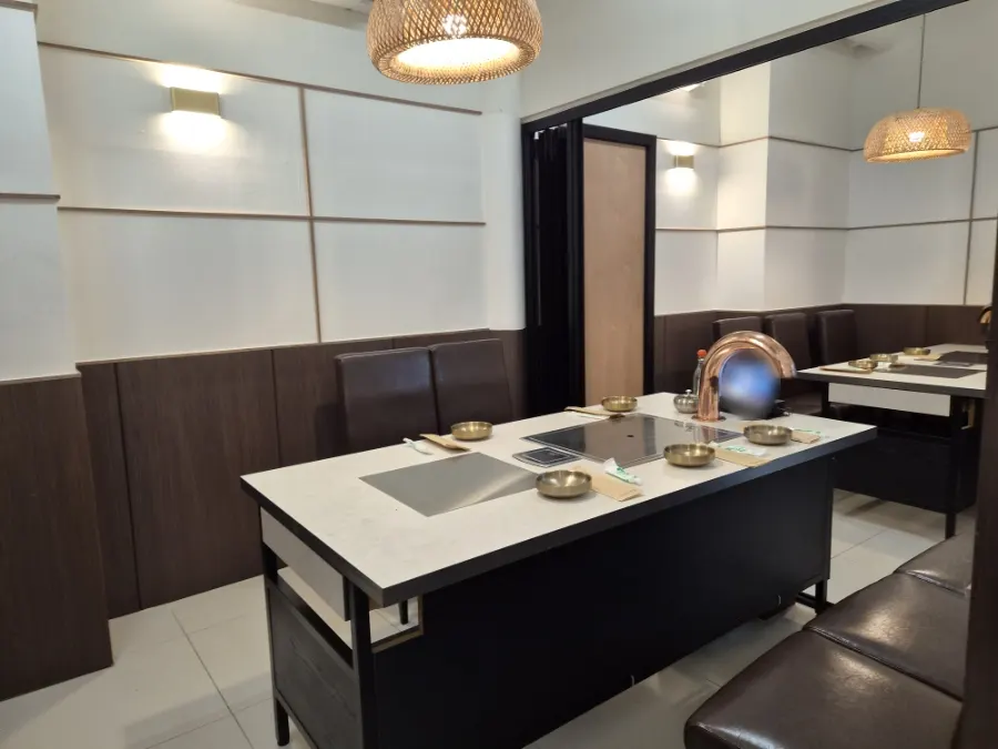 A private room space good for small gatherings at Hwadamga