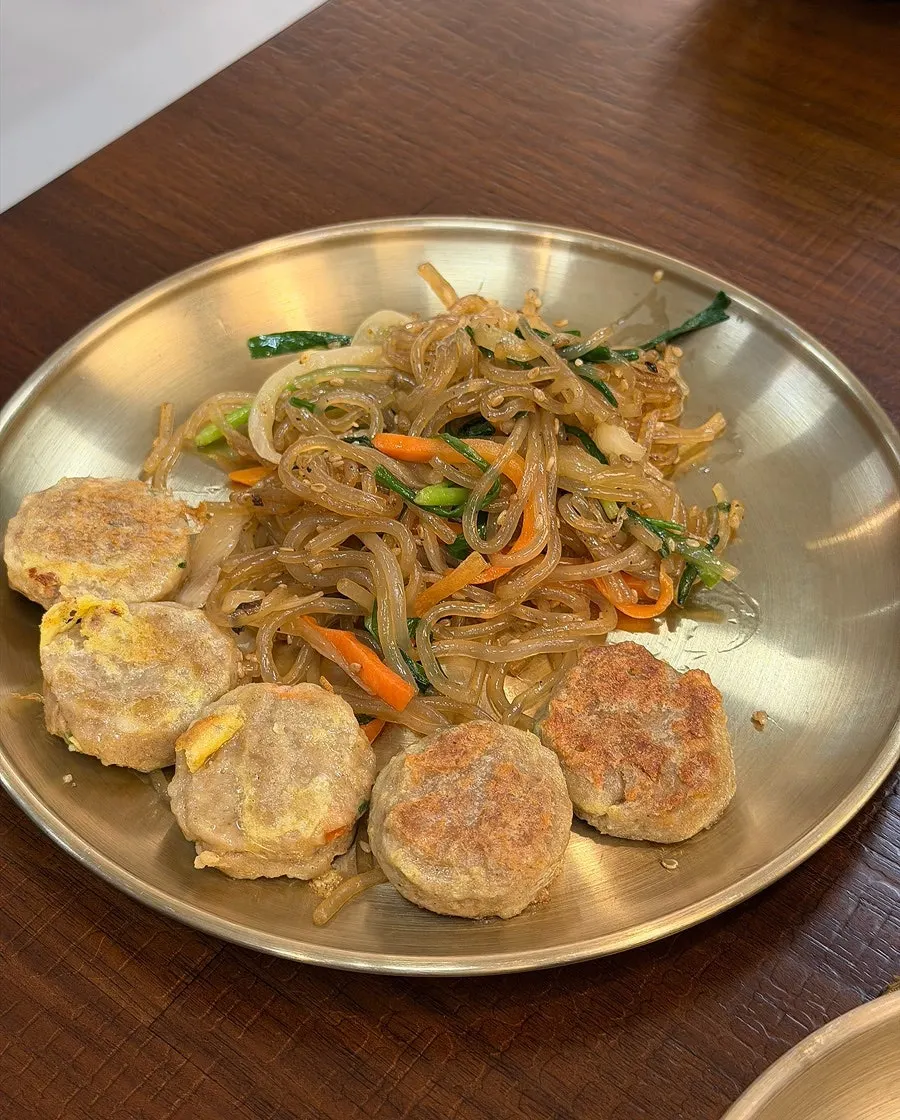 Perilla leaf pickles eaten together with rice