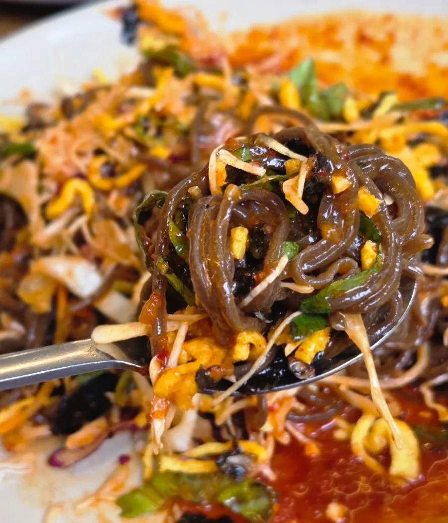 Jaengban makguksu before mixing