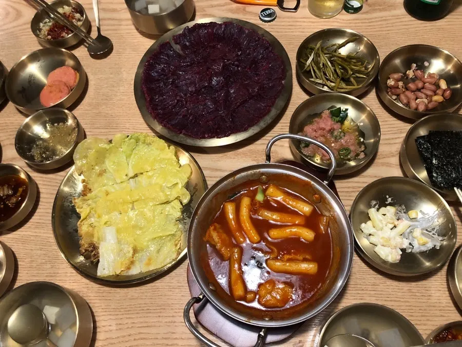 Beef radish soup served in an earthenware pot