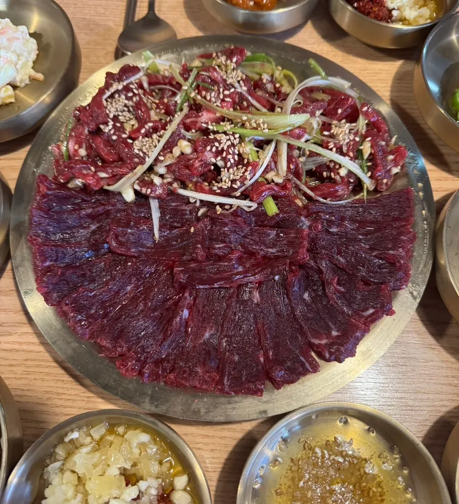 오이에 명란젓 올린 한 입