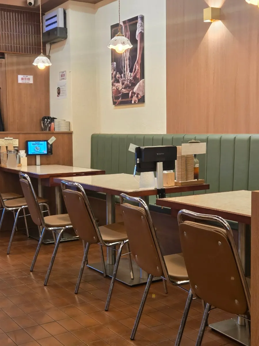 Dining hall with clean Korean restaurant atmosphere