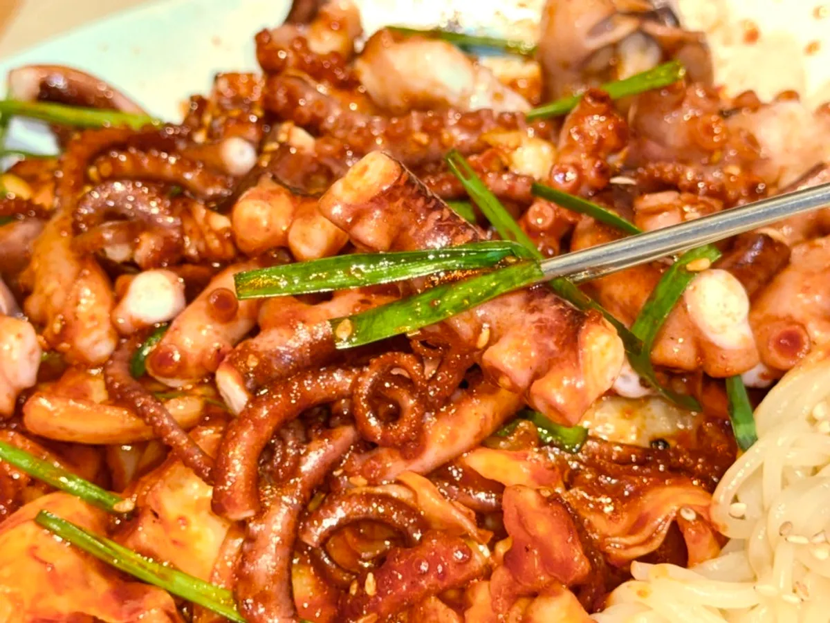 Whole octopus stir-fry spread at Bonghyejane Jubang, Jongno Tower branch
