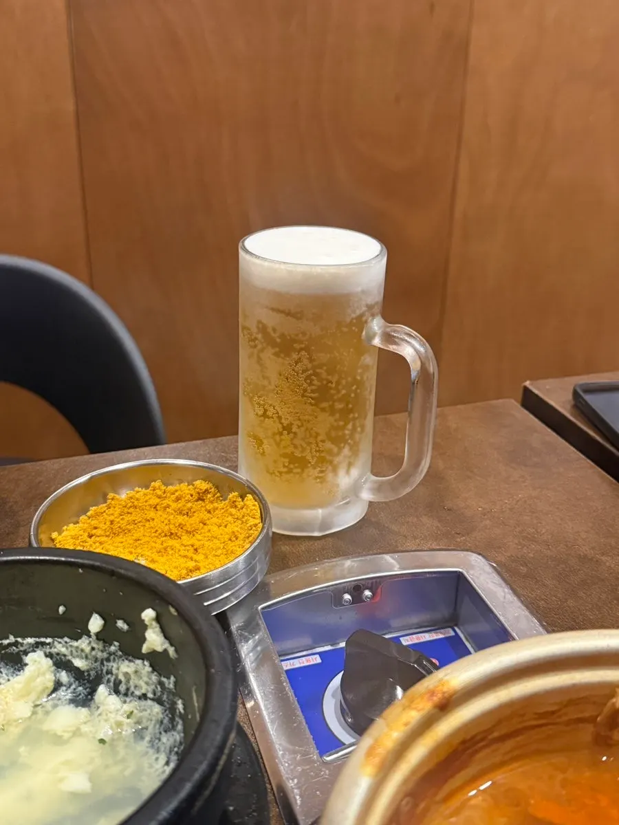 생막창과 함께 주문한 생맥주
