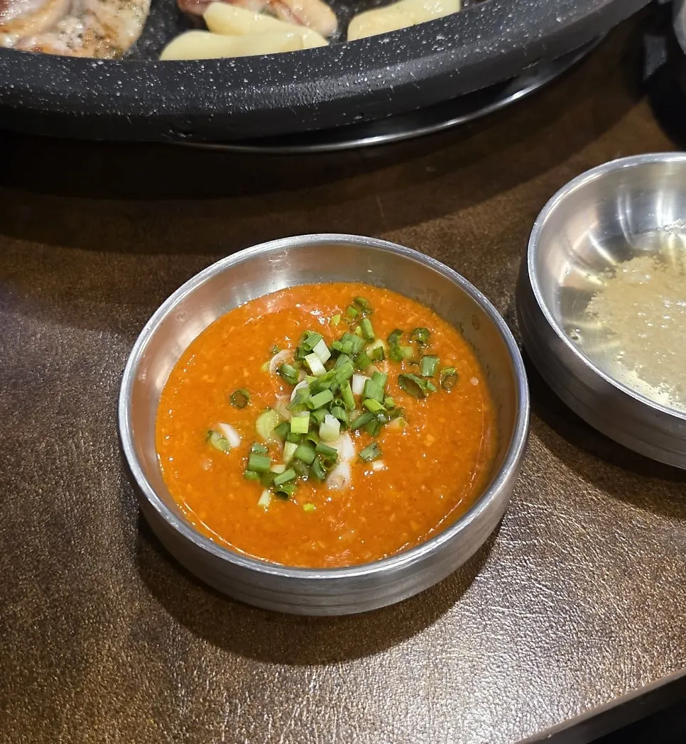 Two dipping sauces: makjang and salt-sesame oil
