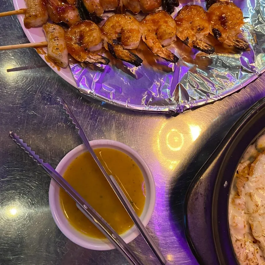 A variety of charcoal-grilled skewers
