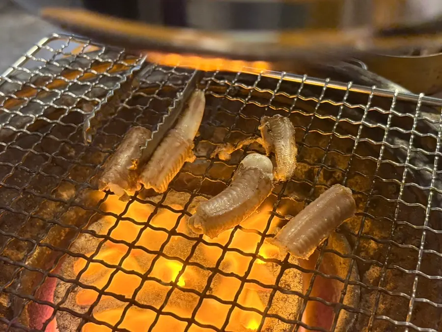 친구들과 즐기기 좋은 진빼이 테이블