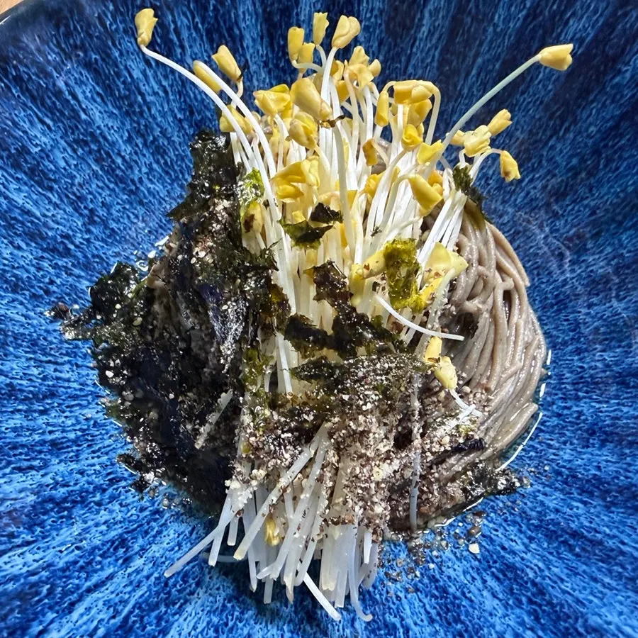 Buckwheat sprouts and yukhoe pairing