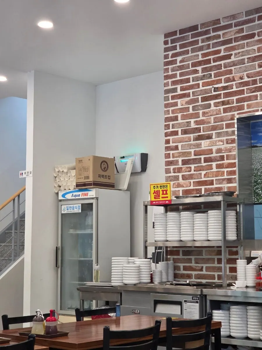 반찬 리필이 가능한 셀프바