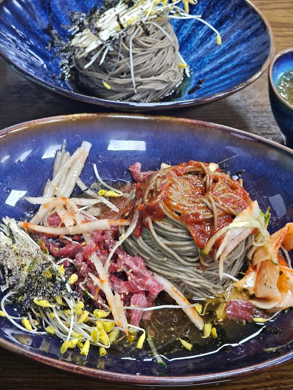 양념이 밴 100% 메밀면