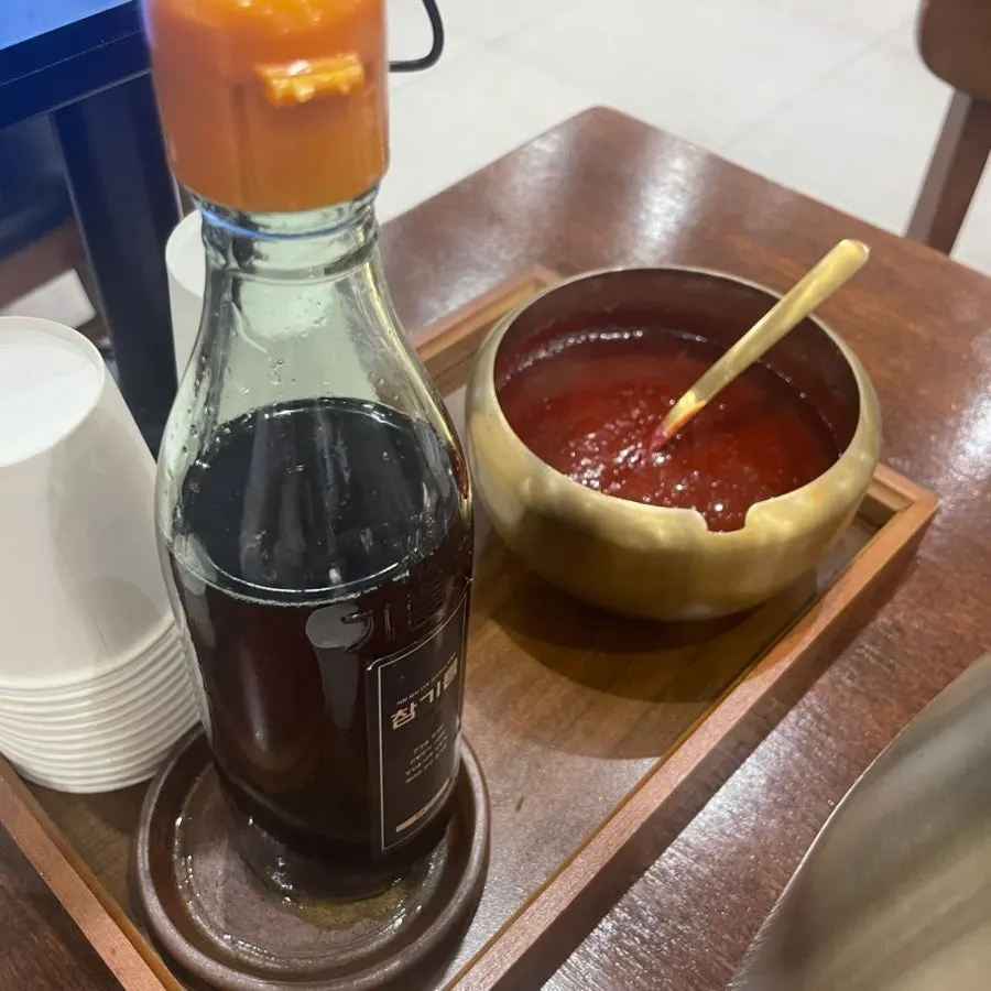 주문 후 차려진 보리밥 기본 상차림
