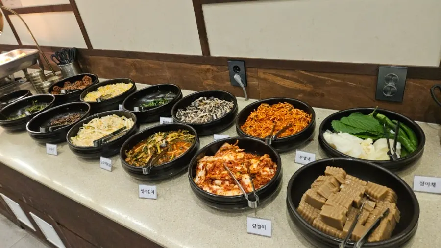 A variety of banchan corners at Boriook's self-serve bar