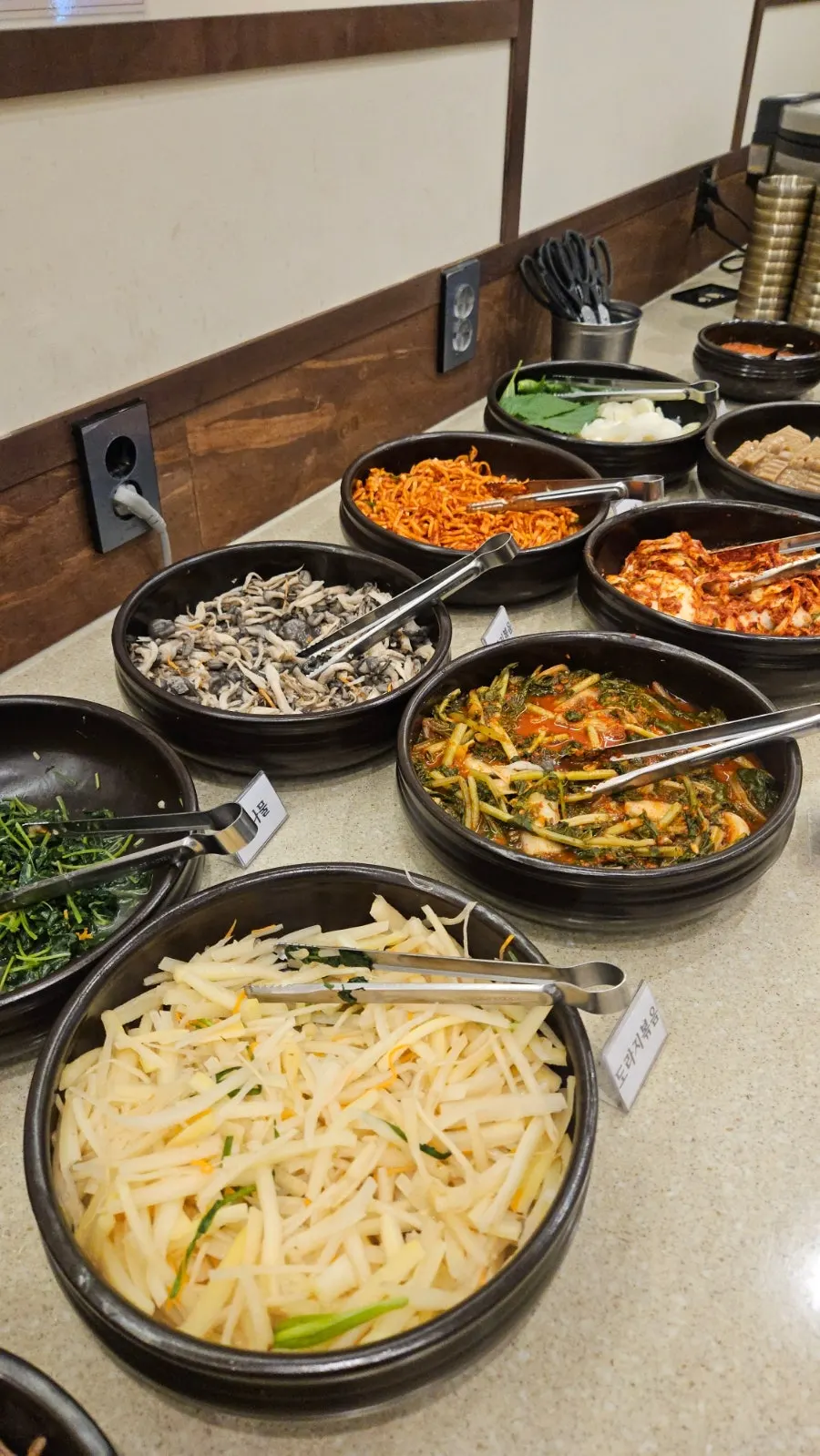 Yeolmu kimchi, geotjeori and wrap vegetables among other kimchi