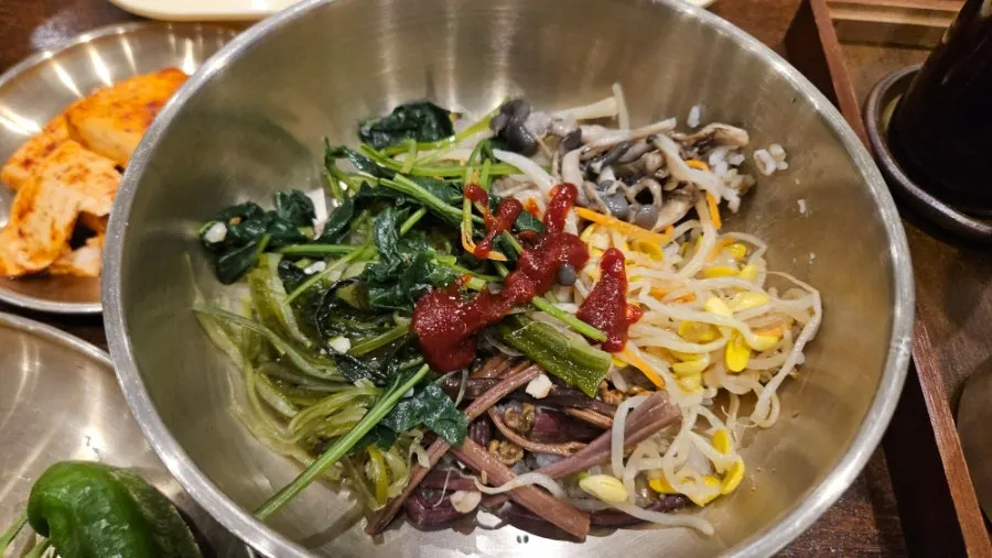 Thick cheonggukjang served with barley rice
