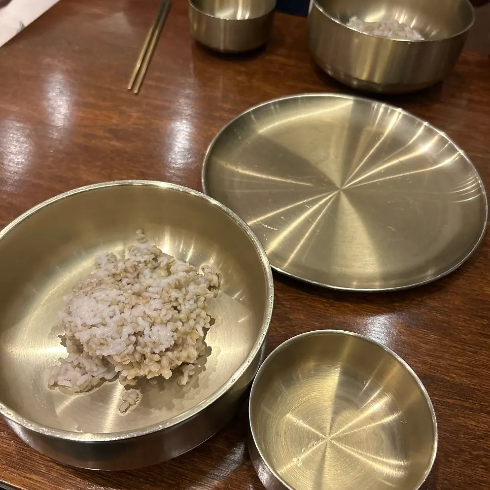 Boriook set menu board showing the grilled mackerel barley rice set