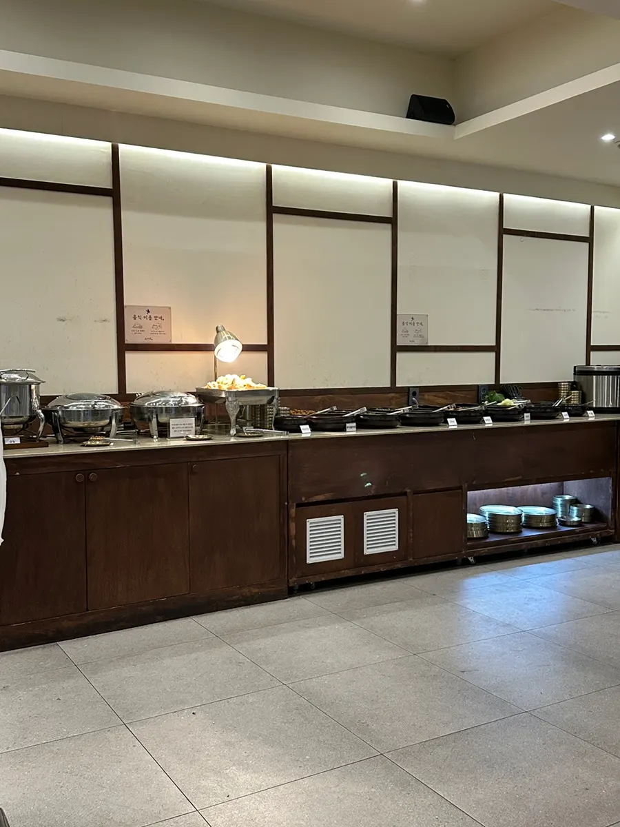 Self-serve namul bar at Boriook Main Branch
