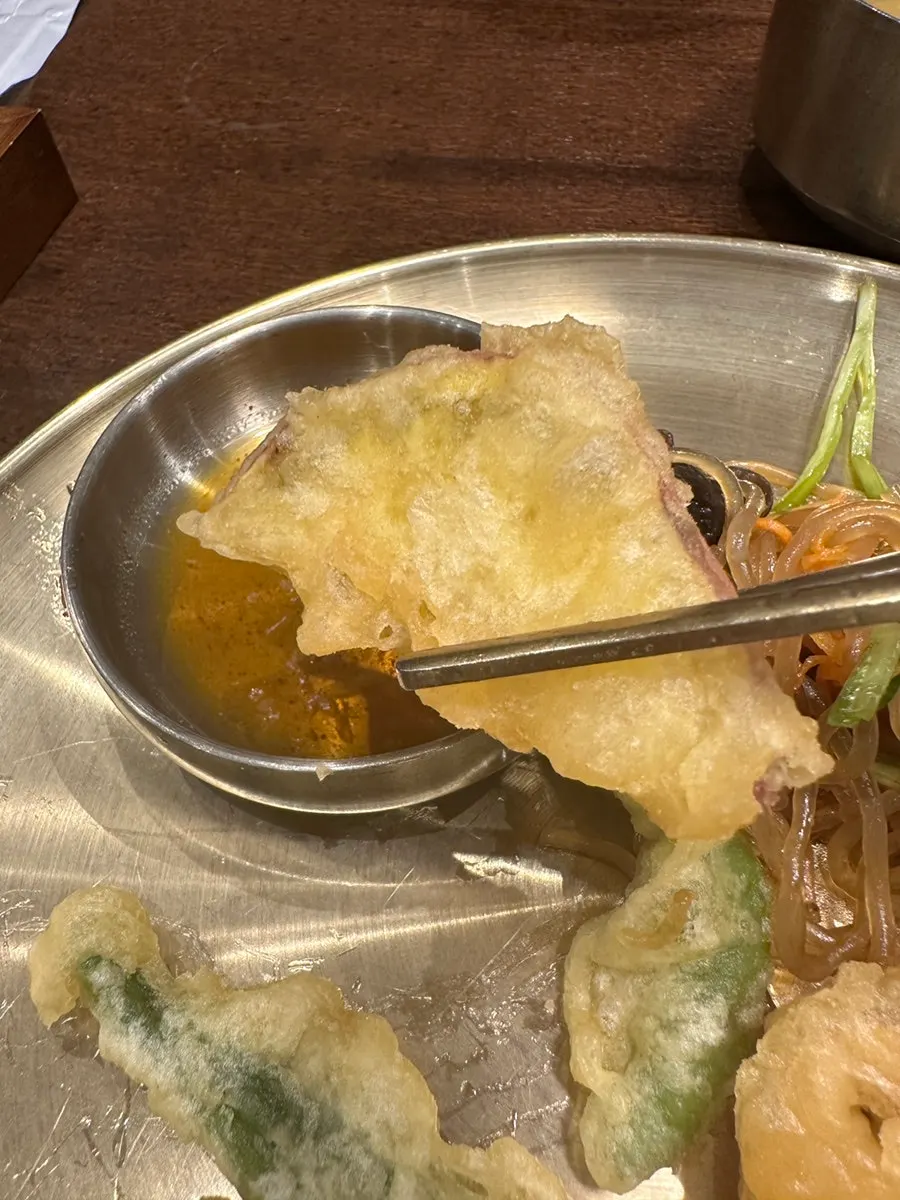 Barley rice topped with namul chosen to taste