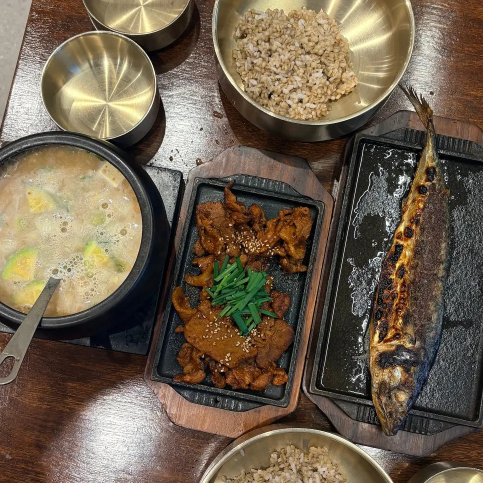 보리옥 본점 정식과 단품 메뉴판