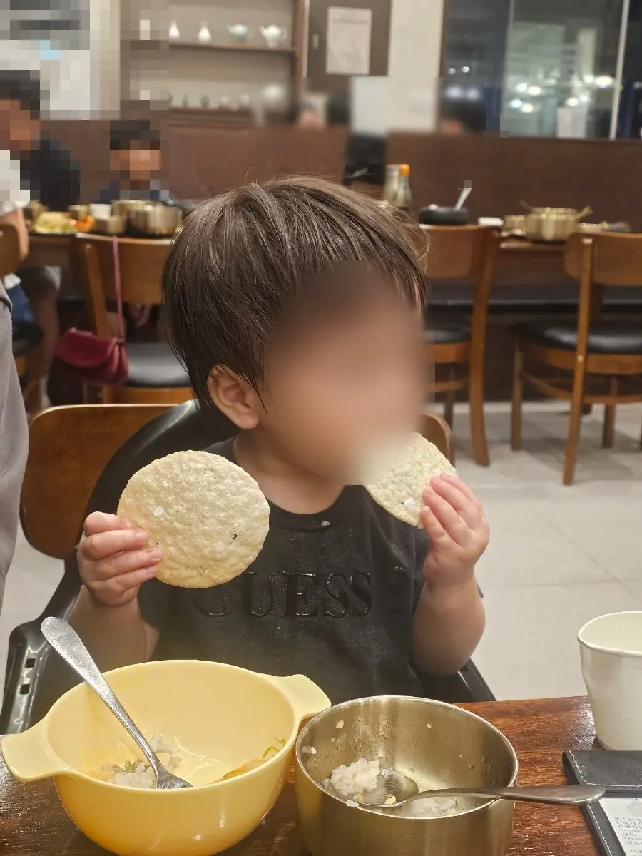 デザートとして出てきた雷おこし菓子