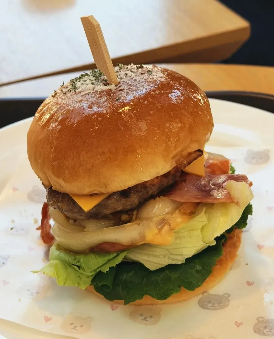 Photo introducing a brunch café in Myeongcheon-dong, Boryeong