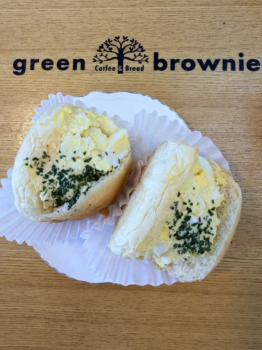 Packaged handmade egg morning roll