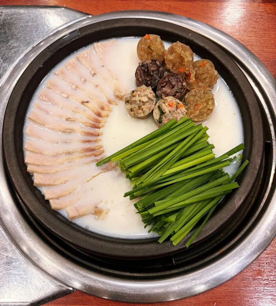 보승회관 방이점 기본 반찬과 상차림