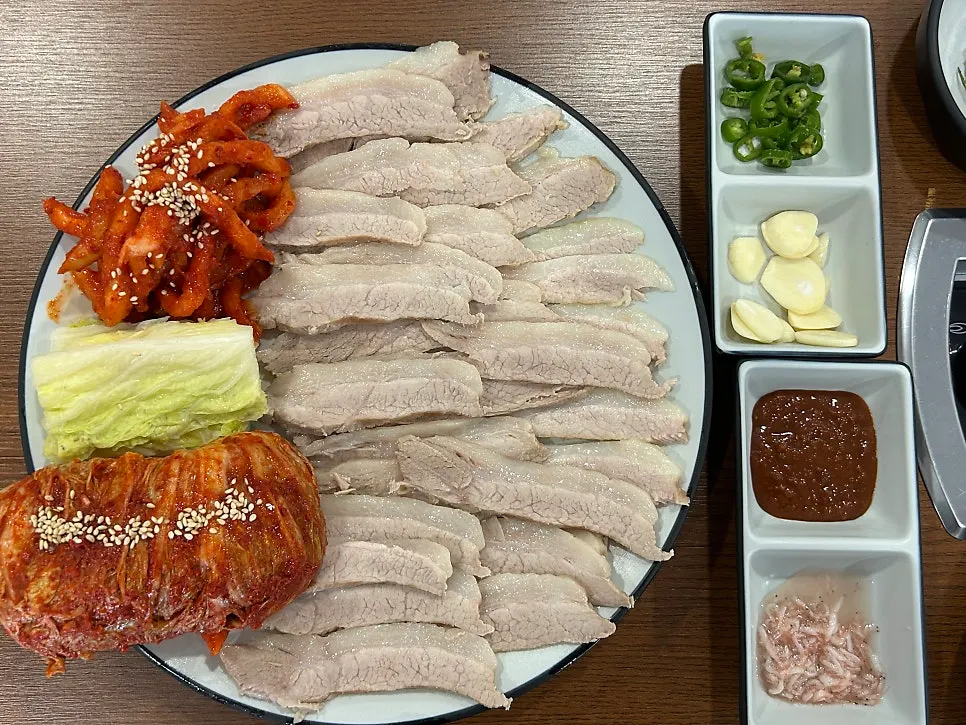 가브리살 보쌈 소 한 상 차림