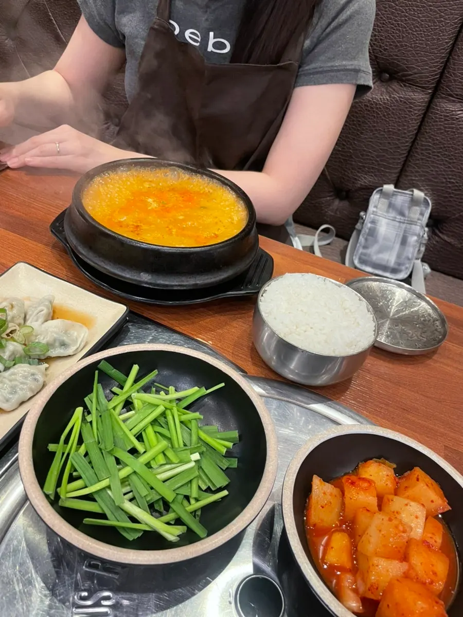 뼈감자탕과 전골 등 술안주 메뉴 안내