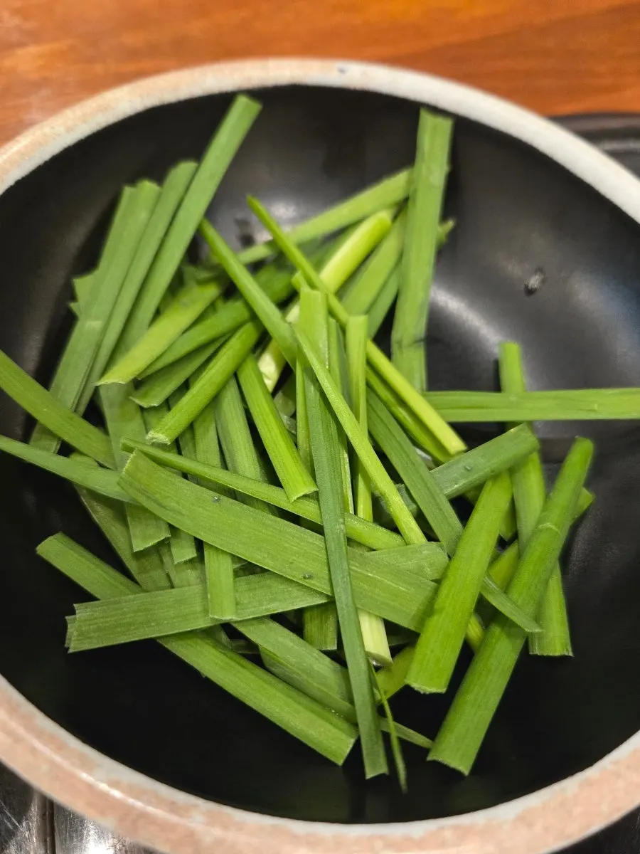 주문한 순대국과 물냉면 직화구이 세트